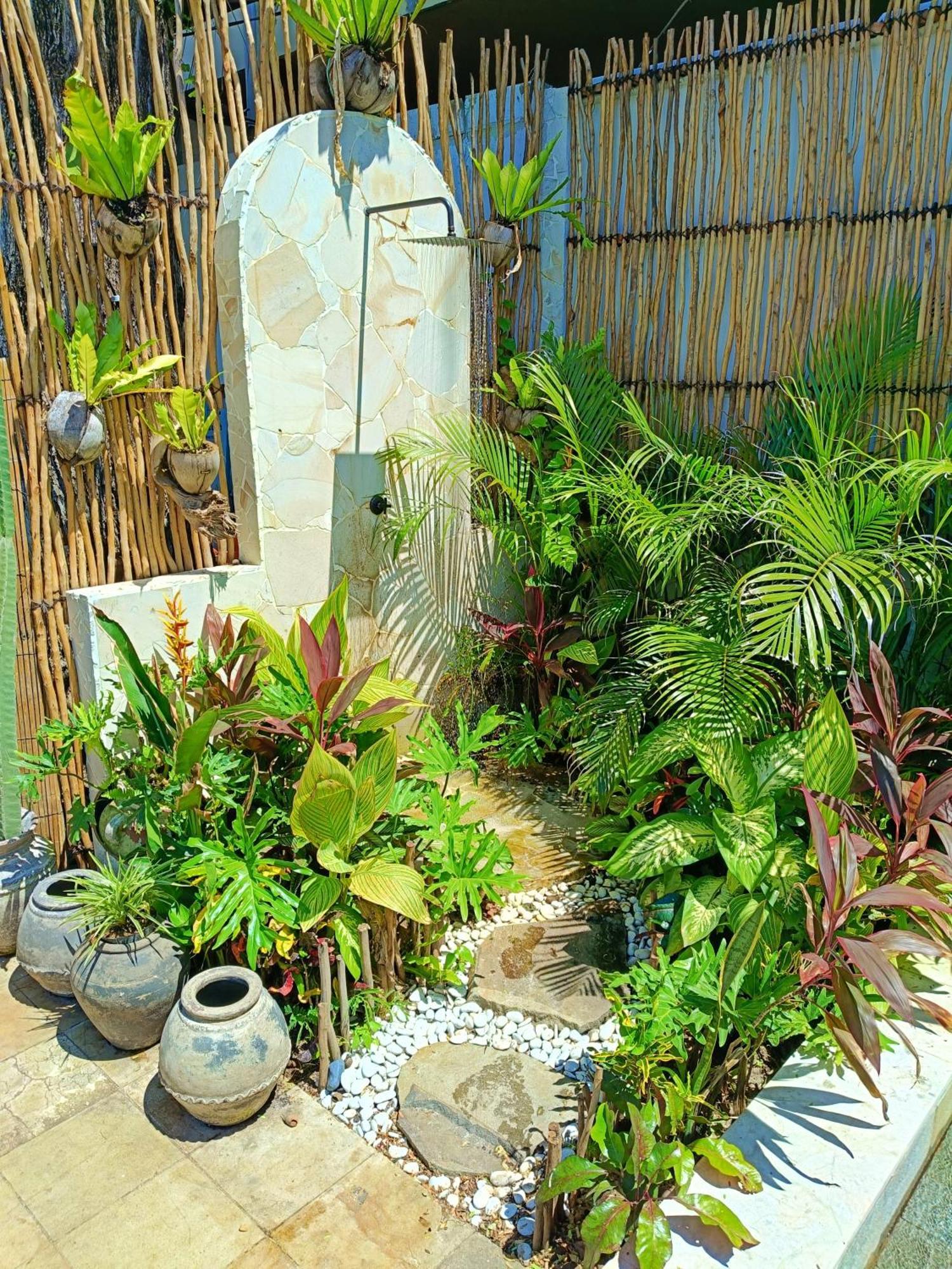 Bale Sampan Boutique Bungalows Gili Trawangan Dış mekan fotoğraf